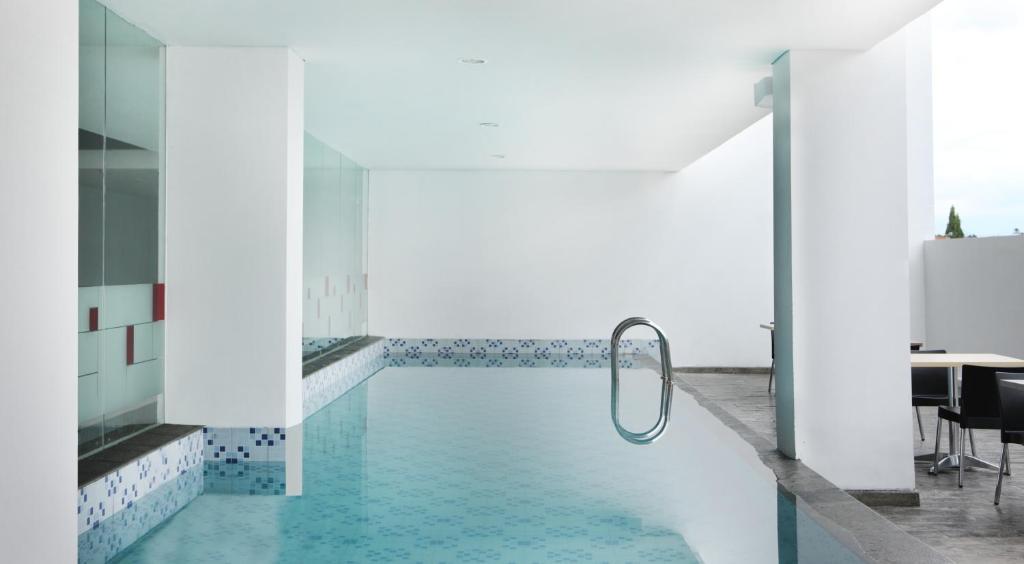 Amaris Hotel Malang Kültér fotó